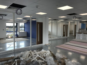 6. Demountable partitioning installation