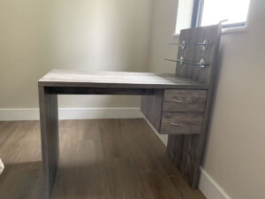 8. Bespoke nail bar 2