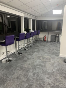18A. Breakfast bar area complete