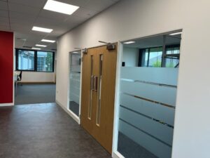 Finished partitions, flooring, decoration. Lindner Prater Refurbishment