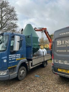 Treatment plant being unloaded