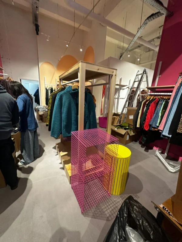 Lucy & Yak Edinburgh retail fit out