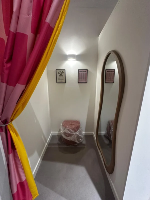 Lucy & Yak Edinburgh retail fit out