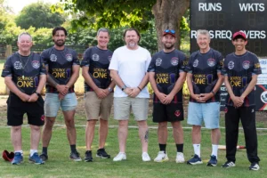 Source One sponsors with Newmarket Cricket Club senior players